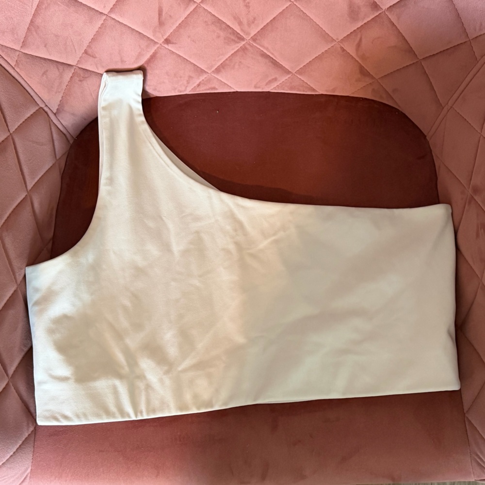 Girlfriend Collective One-Shoulder Cream Compression Sports Bra